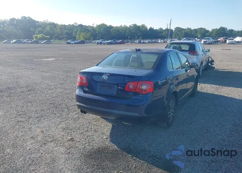 2006 Volkswagen Jetta 2.5 z USA, uszkodzony, nr VIN 3VWSF71KX6M754249